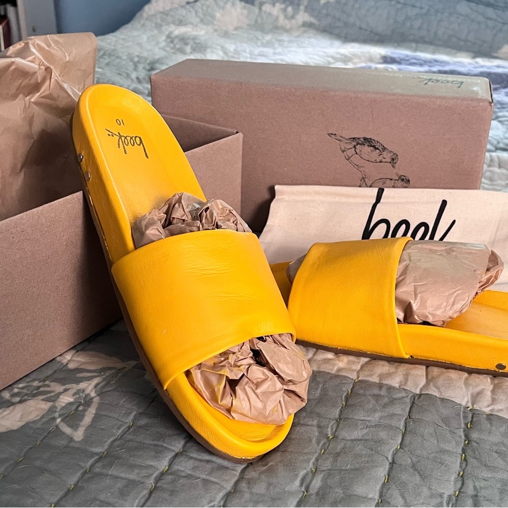 Beek Women's Yellow Slide Sandals